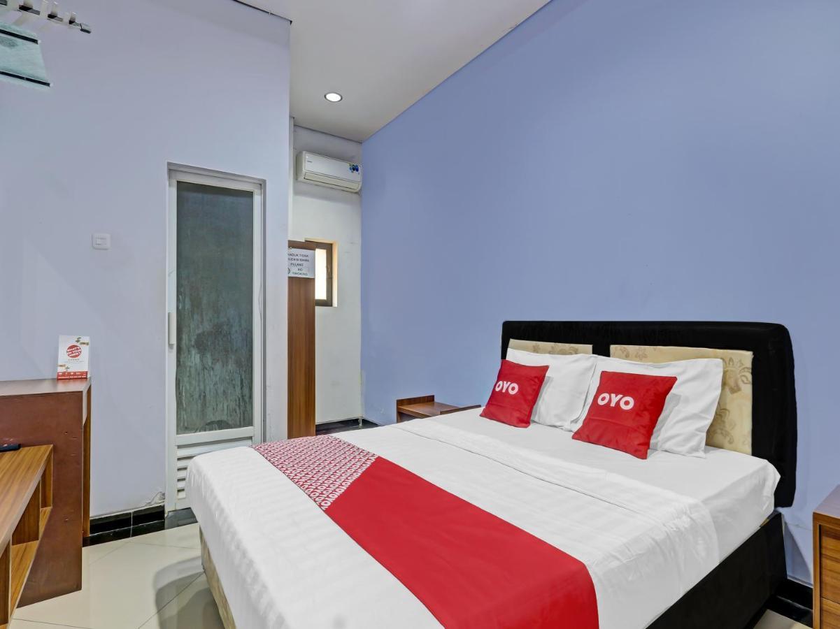 Oyo 90553 Arteri Guest House Semarang Kültér fotó