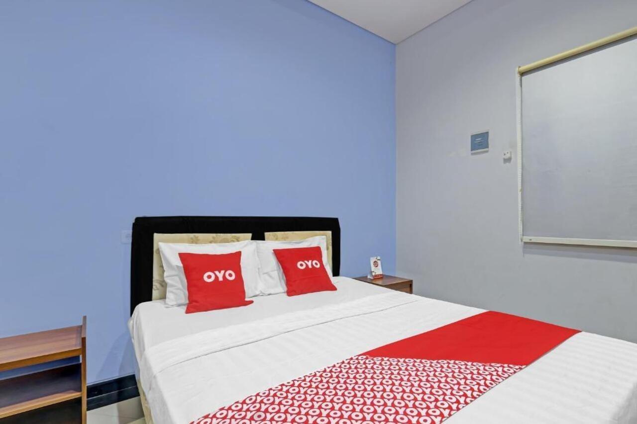 Oyo 90553 Arteri Guest House Semarang Kültér fotó